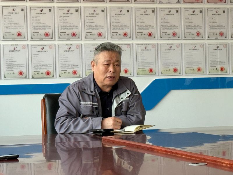 米兰官方版网站登录入口-米兰online(中国)4月安全生产会议——严守安全底线 筑牢质量根基